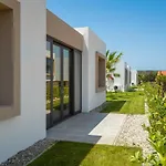 The Palms By Irundo Villa