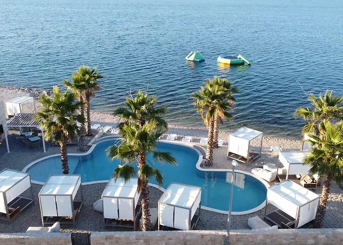 The Palms By Irundo *