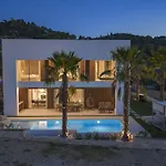 Villa The Palms By Irundo Tkon
