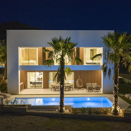 The Palms By Irundo Villa